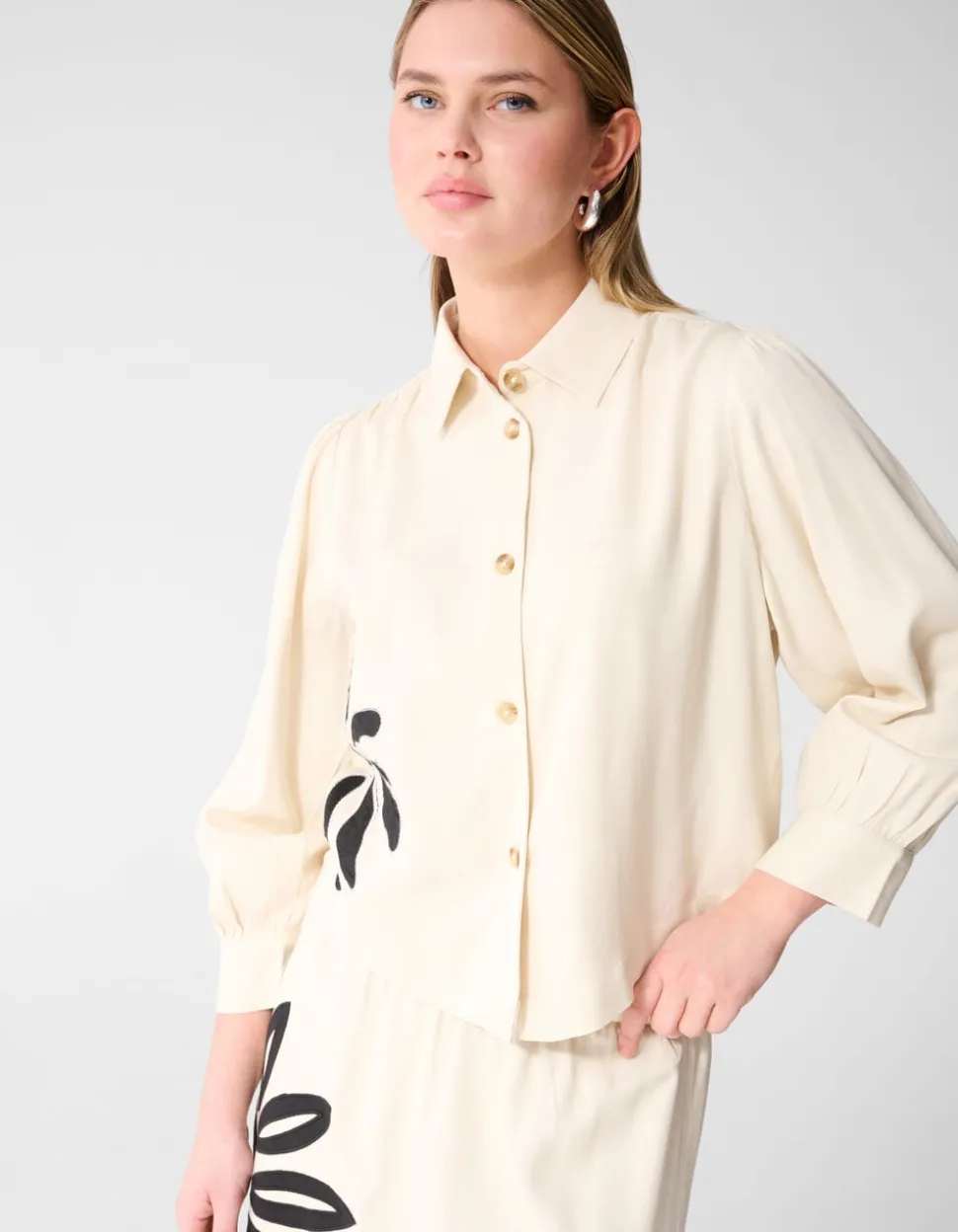 Embroidery Blouse Gebroken Wit