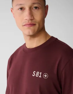Gradient Logo Artwork T-shirt Donkerrood