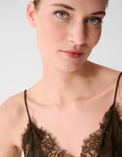 Kanten Asymmetrische Top Bruin