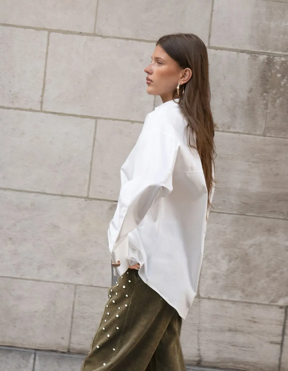 Oversized Ring Cuff Blouse Wit
