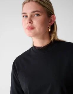 Padded T-shirt Zwart