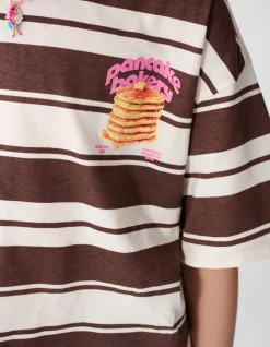Pancake Bakery Artwork T-shirt Bruin