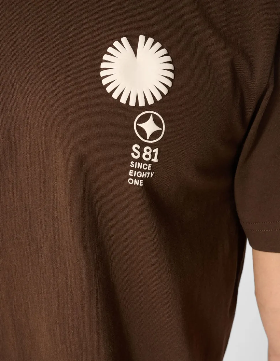 Radar Artwork T-shirt Donkerbruin