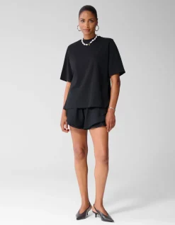 Ruffled Short Zwart