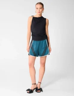 Sleeveless Hardware Top Zwart