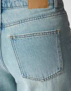Soft Straight Fit Jeans Bleached