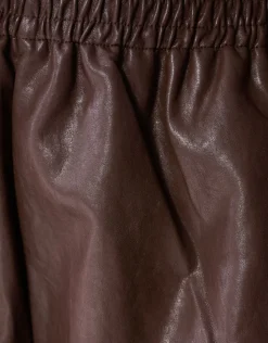 Vegan Leren Short Bruin