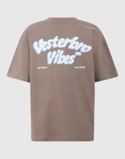 Vibes Artwork T-shirt Bruin