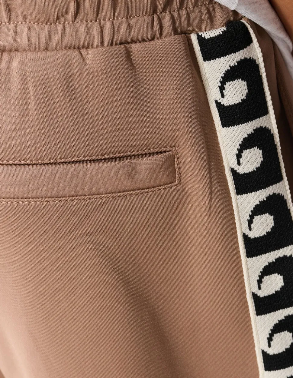 Wave Short Taupe